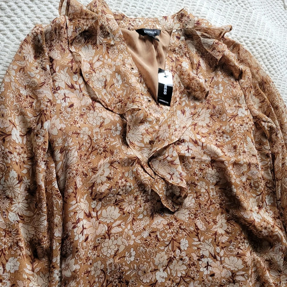 🖤New Express Paisley Floral Lace-Up Ruffle Top Blouse🖤 - Picture 3 of 6